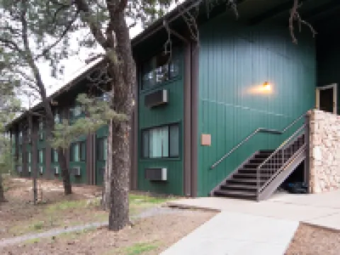 Yavapai Lodge Hotels in Coconino County