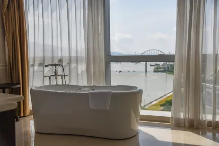 Sheraton Fuzhou Hotel Отели рядом с достопримечательностью «Mingcheng Center»