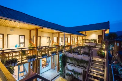 Lugu Lake Lige Xinqing Inn Hotels in Нінлан