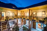 Lugu Lake Lige Xinqing Inn Hotels in Нінлан
