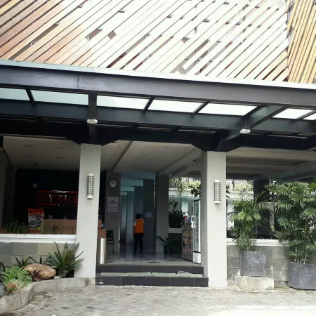 Crystal Inn Hotel Batu