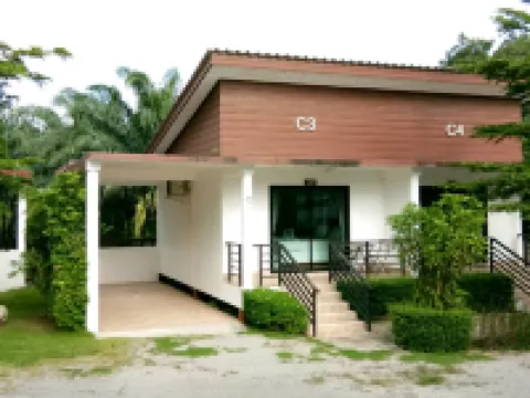 B.M.P Resort โรงแรมใกล้Camping House by Root