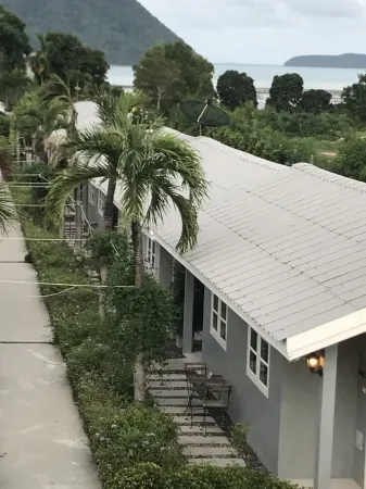 1715 House & Caff Resort, Phuket