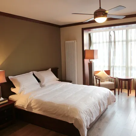 Three Bears Apartment Hotel (Zhangjiakou Rongchen) Отели рядом с достопримечательностью «Центральная больница в районе Цуйли»