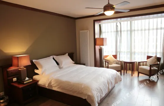 三衹熊酒店公寓（張家口容辰店）