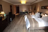 Three Bears Apartment Hotel (Zhangjiakou Rongchen)