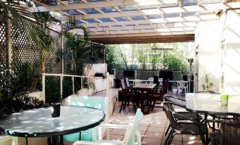 Gold Coast Backpackers - Hostel