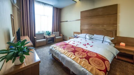 Changning Chayue Hotel