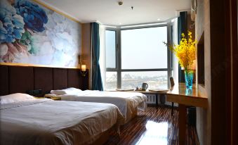 Dandong Guomen Qingyun Hotel