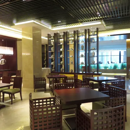 Doreen Hotel