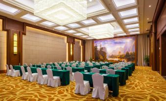 Celebrity City Hotel