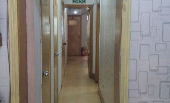 Qingdao Small Landlord Hotel