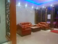 Lingao Huarui Business Hotel