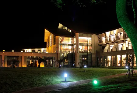 Grand Barony Resort & Spa Daishan Отели рядом с достопримечательностью «The Xiushan Island Scenic Area»