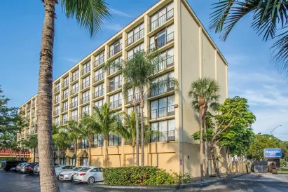 North Miami Beach Gardens Inn & Suites