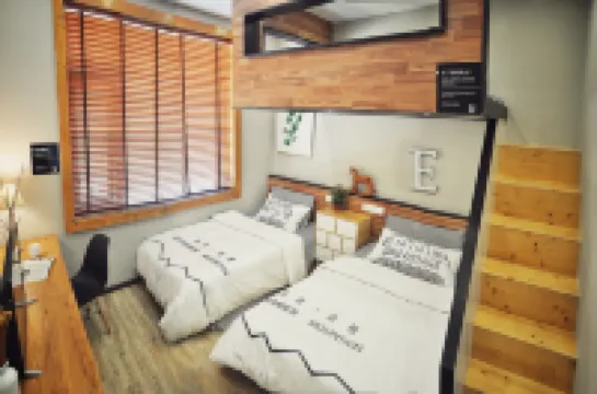 อาร์ตโฮเตลเซ็พเทมเบอร์เมาน์เทน