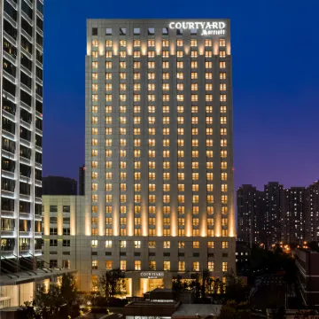 天津陸家嘴萬怡飯店(西北角特色美食街區店) 天津西站附近的飯店