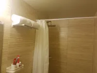 清徐縣時利和快捷飯店（北辰雙語學校店） - 停車場