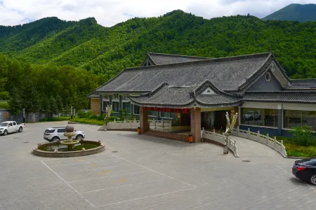 Friendship Hotel Отели в г. Утайшань