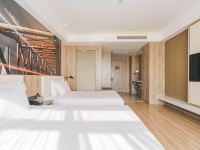 上海国际旅游度假区秀沿路亚朵酒店 - 高级双床房