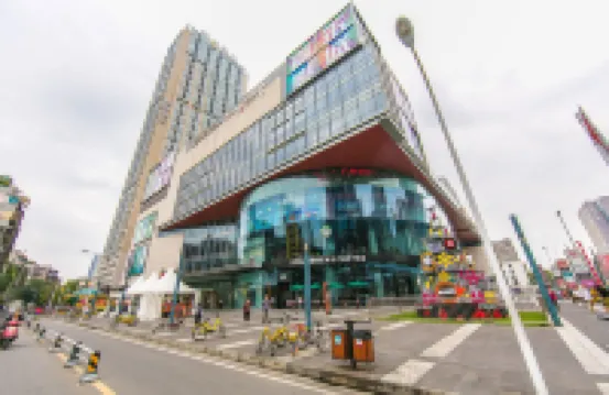麗思頓假日公寓飯店（成都太古裡九眼橋店）