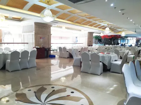 Dali Chuanguiyu International Hotel (Railway Station) Отели рядом с достопримечательностью «Southwest University of Science and Technology»