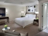 Kempinski the Boulevard Dubai Hoteles cerca de Centro comercial Emaar Square