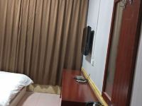 橙子宾馆(西安劳动路地铁口店) - 温馨大床房