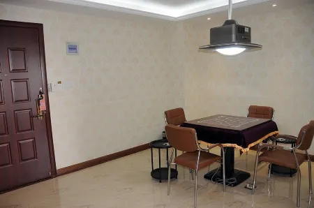 7Days Inn Chain Hotel (Shucheng Meihe East Road)