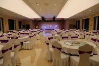 โรงแรมหลงหนาน - พร้อมอาหารเช้า