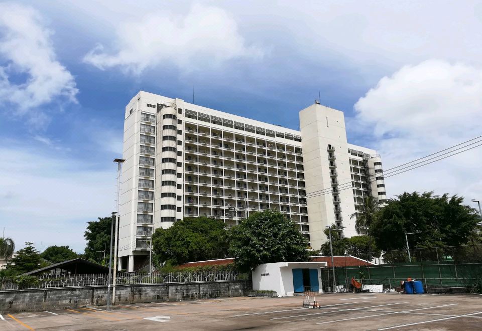 Imperial Pattaya Hotel Over view