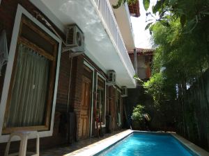 Canggu Fun Beach Surf Hostel                                                                    