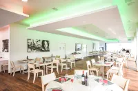 Spark by Hilton Milan Linate Airport - breakfast