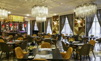 Zhengzhou Qianna Hotel Splendor Donglin Lake