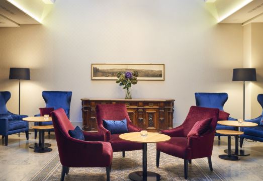 호텔 객실 내부