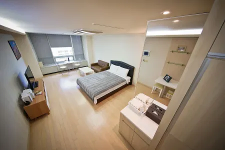 Incheon Airport Prime Guesthouse Отели рядом с достопримечательностью «Masian Beach»