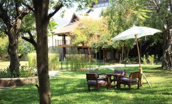 Chompor Lanna Restaurant & Boutique Resort