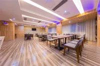 Landscape Hotel (Longyan Railway Station)