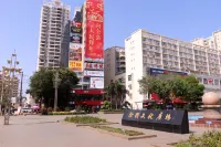Chonpines Hotel (Xuwen Square Jinhui)