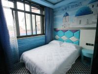 上海怡馨主题酒店 - 温馨大床房