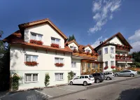 Hotel Rajsky Hotel a Mirkovice