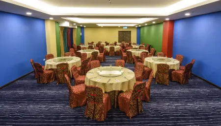 Hotel Holmes Gp Отели рядом с достопримечательностью «Университет Ридинг Малайзия»