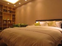 菲尔国际公寓(广州东凌广场店) - 温馨大床房