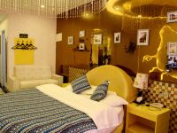 长沙六月主题酒店 - 浪漫圆床房