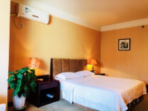 致远酒店(成都春熙太古里店) - 商务大床房