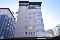 Two Heart Hotel Gimhae Waterpark