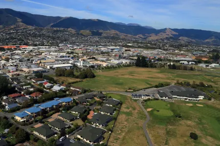 Greens Motel Отели рядом с достопримечательностью «Tahunanui Beach»