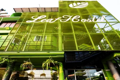 OYO 928 Leaf Hostel