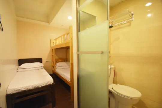 Lamshan (Pakho) Hostel Отели рядом с достопримечательностью «Ша Тин»