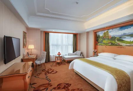 Vienna International Hotel (Wuxi Huishan Yanqiao Metro Station)